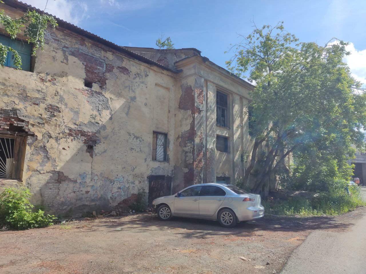 Заброшенная баня