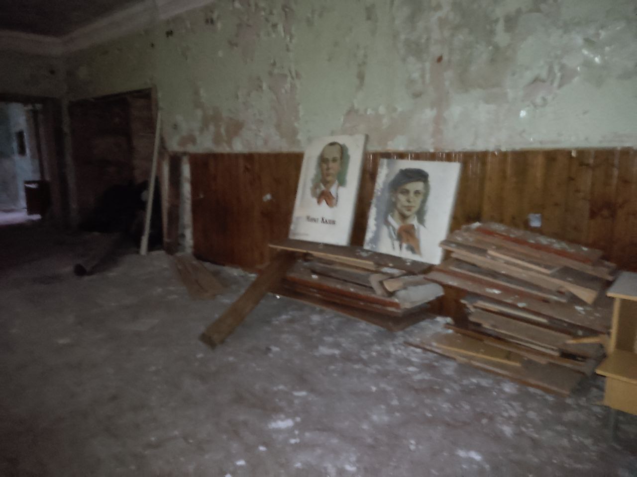 Заброшенная школа