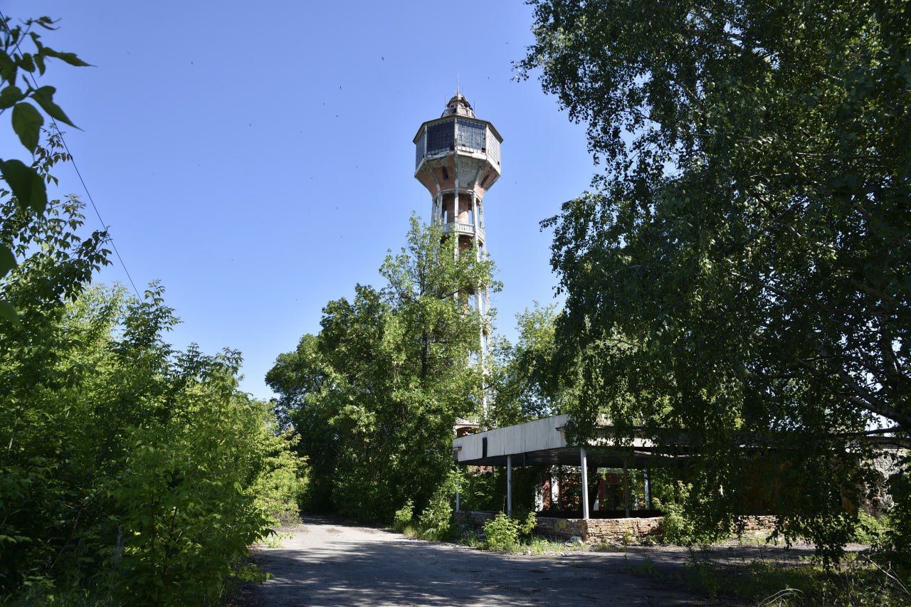 ЗиФ